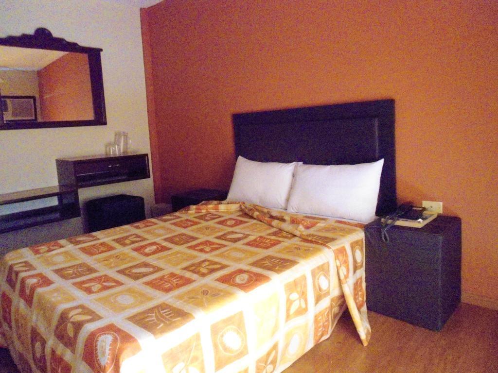Hotel Villa Cahita Los Mochis Room photo
