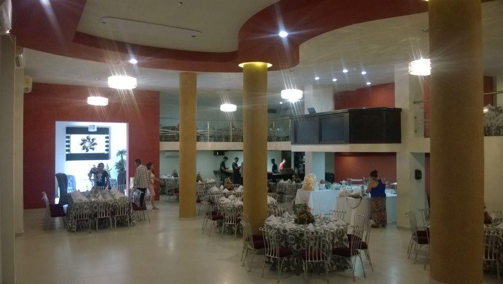 Hotel Villa Cahita Los Mochis Exterior photo